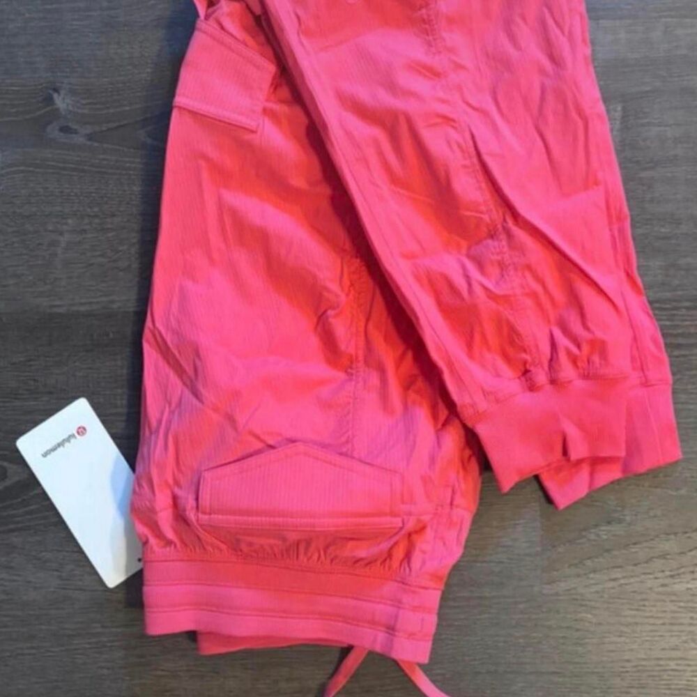 Lululemon Pink / Coral Dance Studio Joggers — Medium NWT